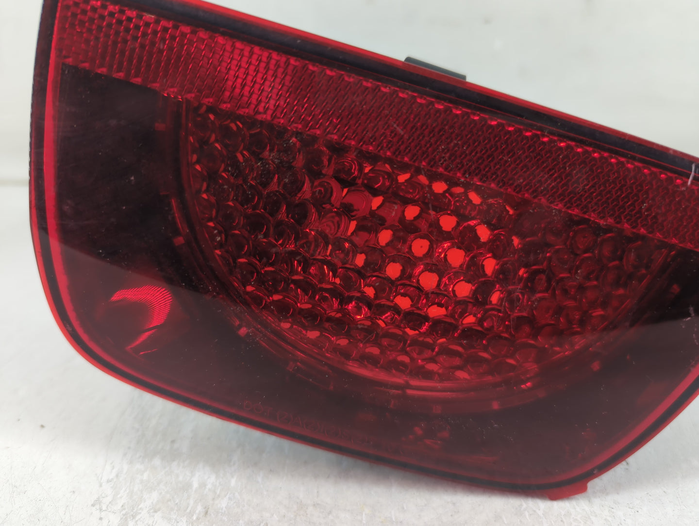 2010-2013 Chevrolet Camaro Tail Light Assembly Passenger Right OEM P/N:92212648 Fits Fits 2010 2011 2012 2013 OEM Used Auto 