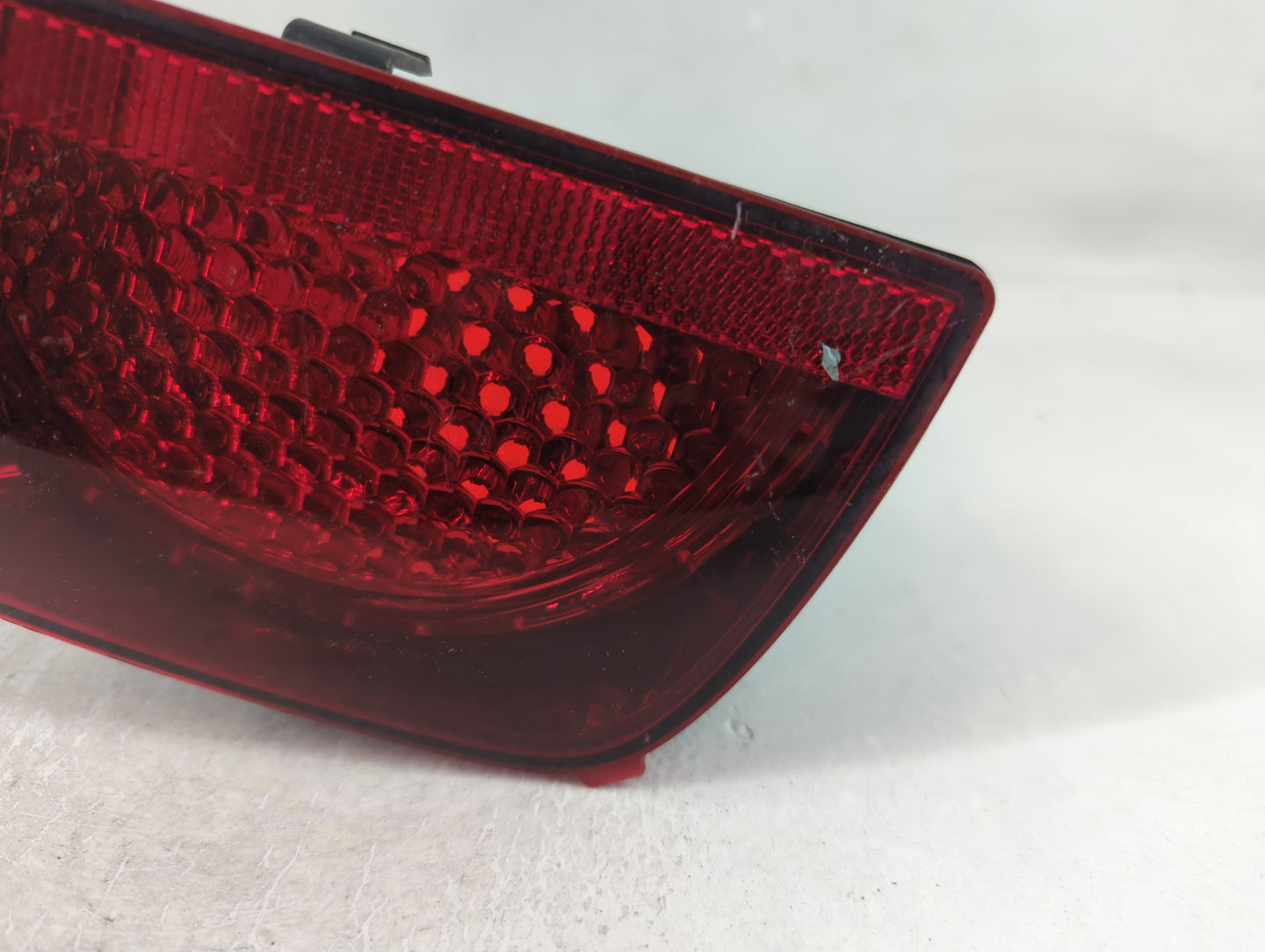 2010-2013 Chevrolet Camaro Tail Light Assembly Passenger Right OEM P/N:92212648 Fits Fits 2010 2011 2012 2013 OEM Used Auto 