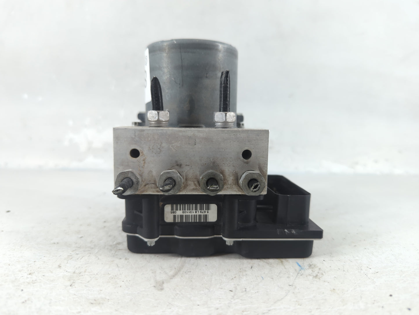 2010-2011 Chevrolet Camaro ABS Pump Control Module Replacement P/N:92246443 0 265 230 336 05 Fits Fits 2010 2011 OEM Used Au