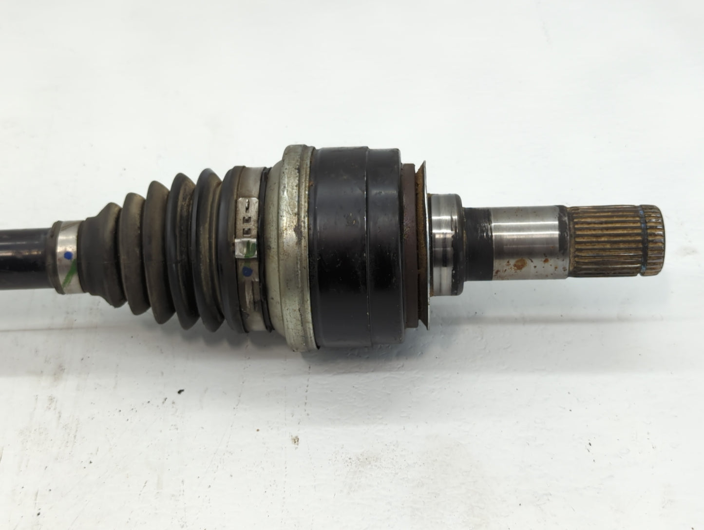 2010-2015 Chevrolet Camaro Axle Shaft Front Driver Cv C/v - Oemusedautoparts1.com