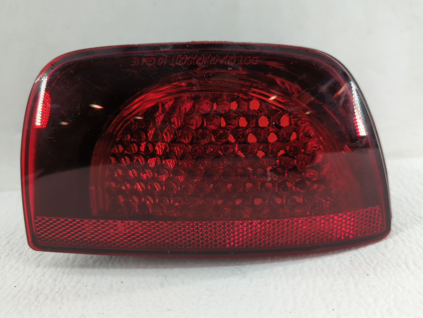 2010 Chevrolet Camaro Tail Light Assembly Driver Left OEM P/N:92195243 92199773 Fits Fits 2011 2012 OEM Used Auto Parts - Oe