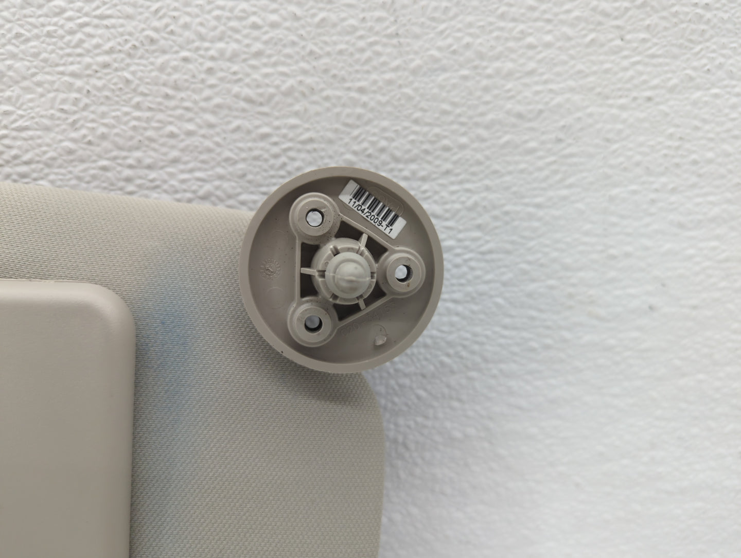 2010 Chevrolet Cobalt Sun Visor Shade Replacement Passenger Right Mirror Fits Fits 2005 2006 2007 2008 2009 OEM Used Auto Pa