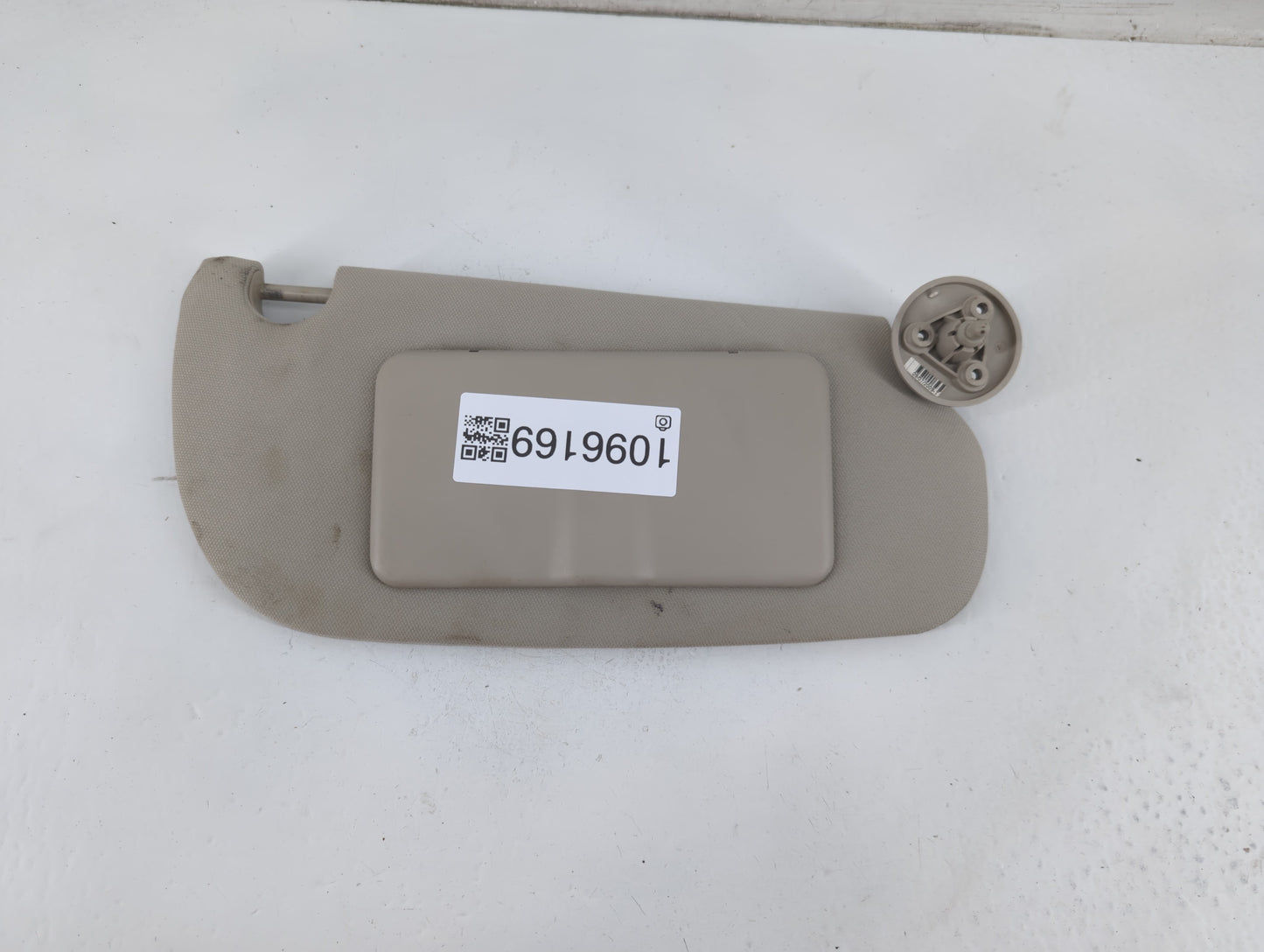 2005-2010 Chevrolet Cobalt Sun Visor Shade Replacement Passenger Right Mirror Fits Fits 2005 2006 2007 2008 2009 2010 OEM Us