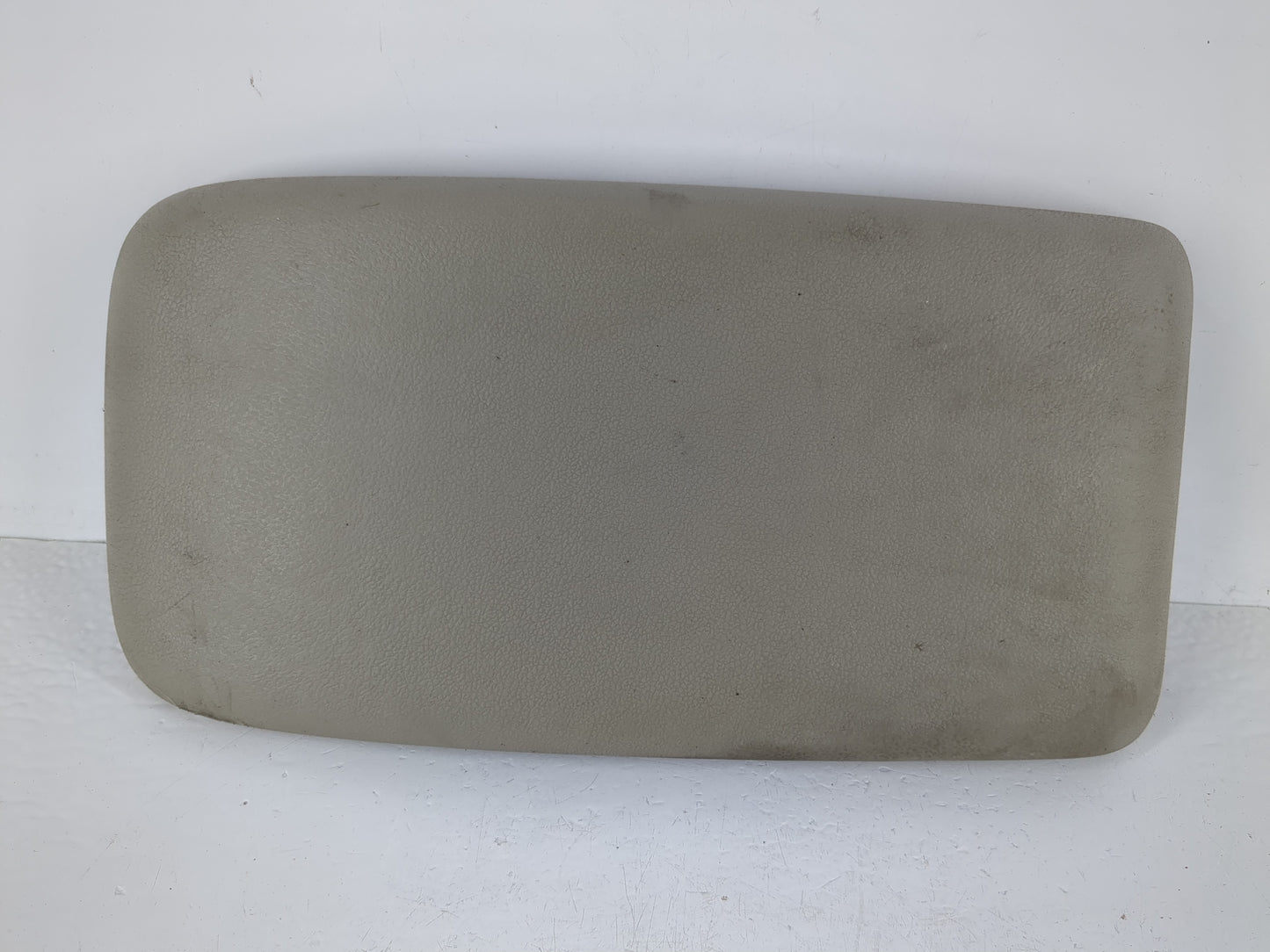 2005-2010 Chevrolet Cobalt Center Console Armrest Cover Lid Fits Fits 2005 2006 2007 2008 2009 2010 OEM Used Auto Parts - Oe