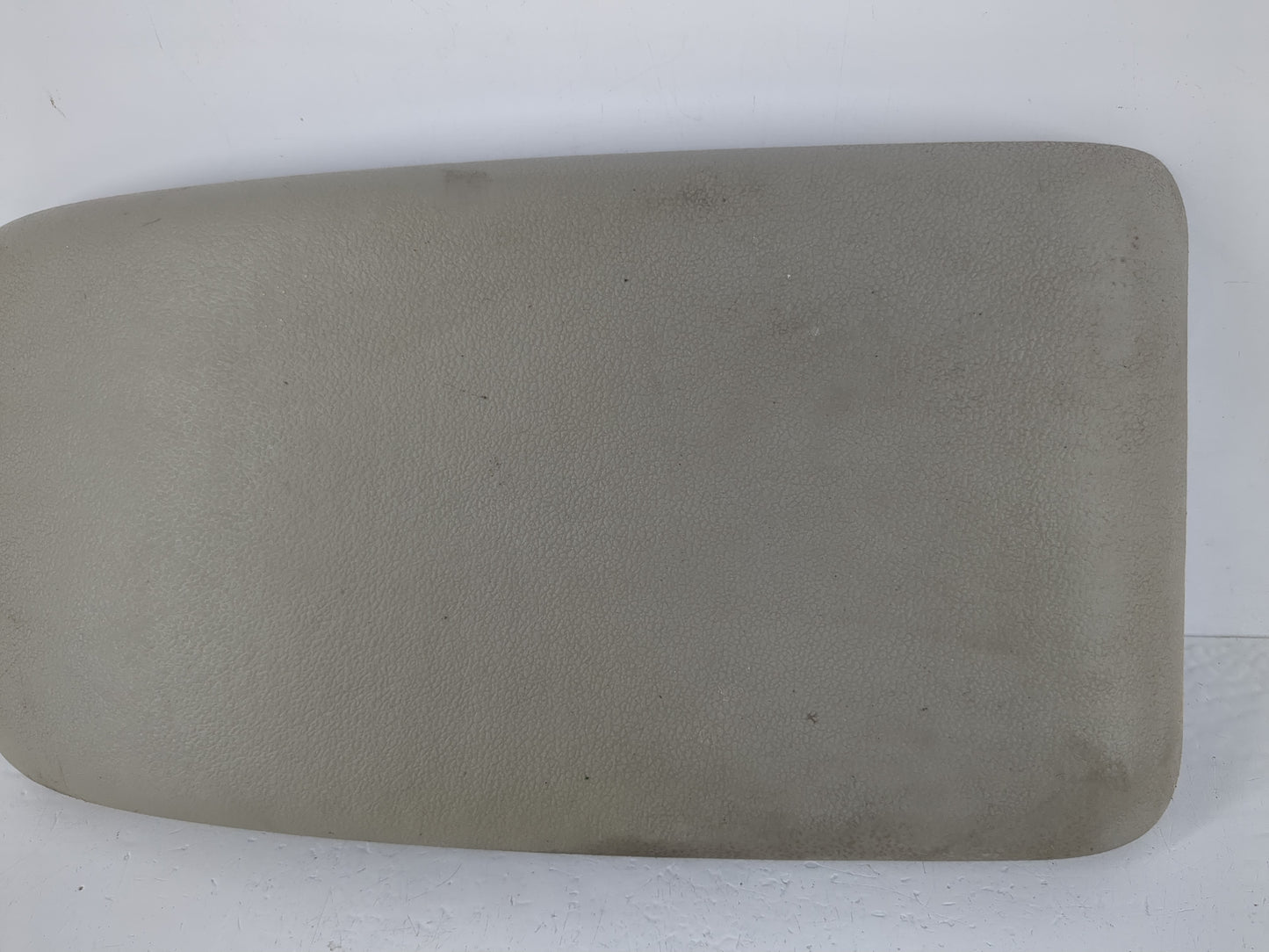 2005-2010 Chevrolet Cobalt Center Console Armrest Cover Lid Fits Fits 2005 2006 2007 2008 2009 2010 OEM Used Auto Parts - Oe