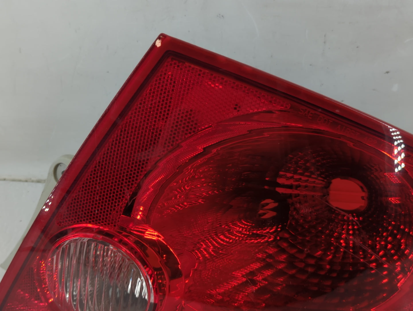 2005-2010 Chevrolet Cobalt Tail Light Assembly Passenger Right OEM P/N:20868642 Fits Fits 2005 2006 2007 2008 2009 2010 OEM 