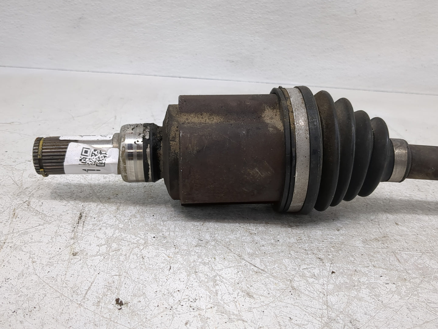 2005-2010 Chevrolet Cobalt Axle Shaft Front Passenger Cv C/v - Oemusedautoparts1.com