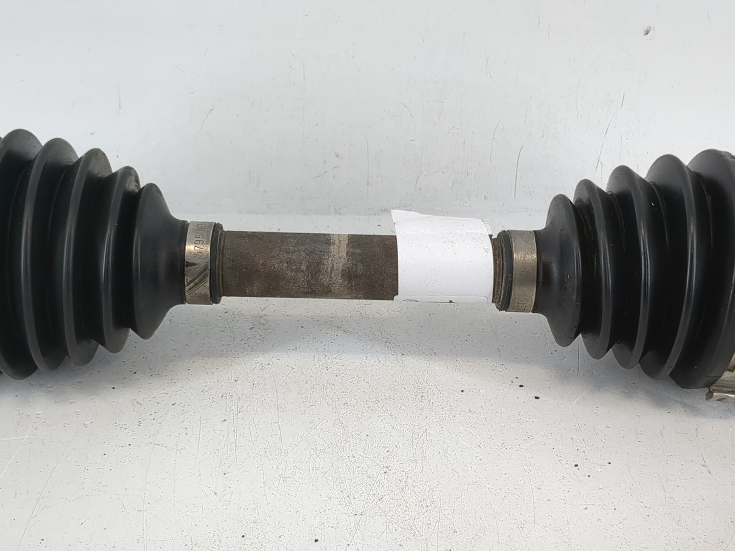 2005-2010 Chevrolet Cobalt Axle Shaft Front Driver Cv C/v - Oemusedautoparts1.com