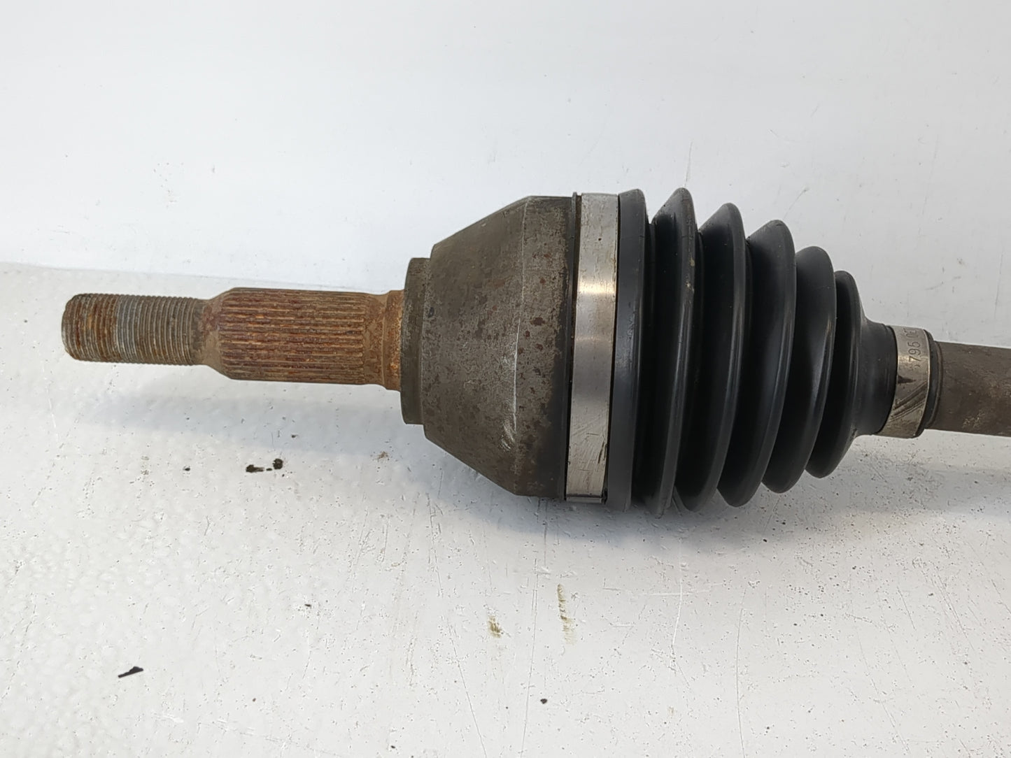 2005-2010 Chevrolet Cobalt Axle Shaft Front Driver Cv C/v - Oemusedautoparts1.com