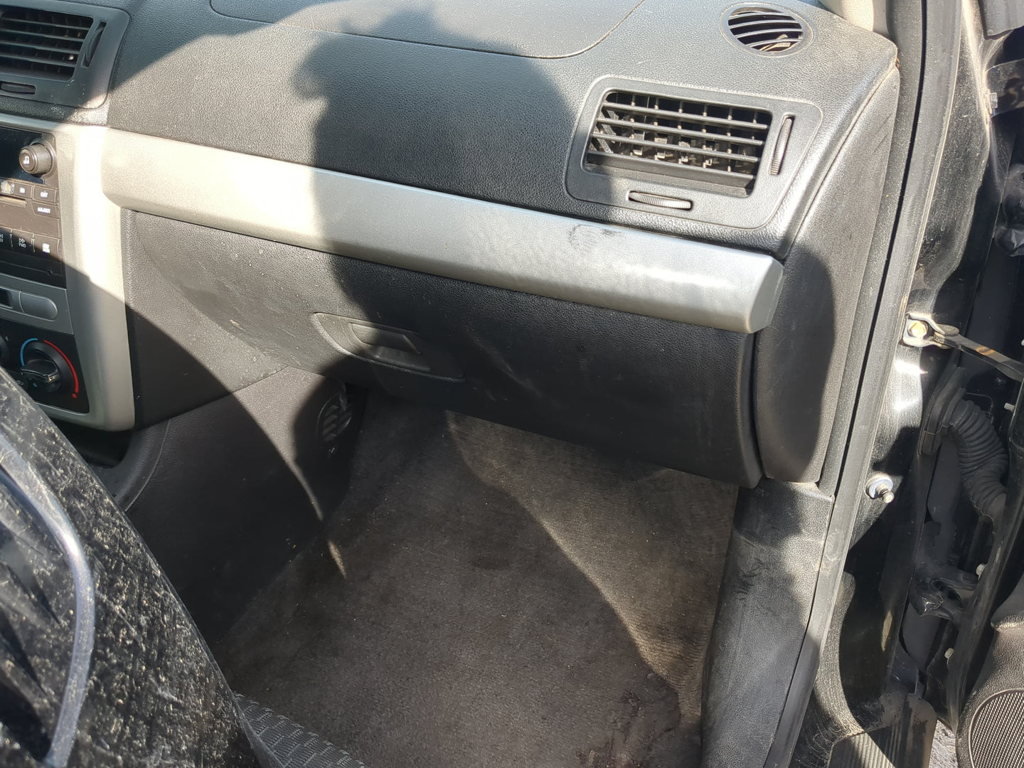 2010 Chevrolet Cobalt Passenger Glove Box Door Storage Compartment - Oemusedautoparts1.com