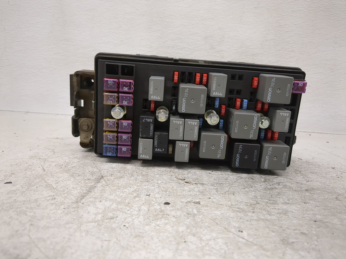 2008-2010 Chevrolet Cobalt Fusebox Fuse Box Panel Relay Module Fits Fits 2008 2009 2010 OEM Used Auto Parts - Oemusedautopar