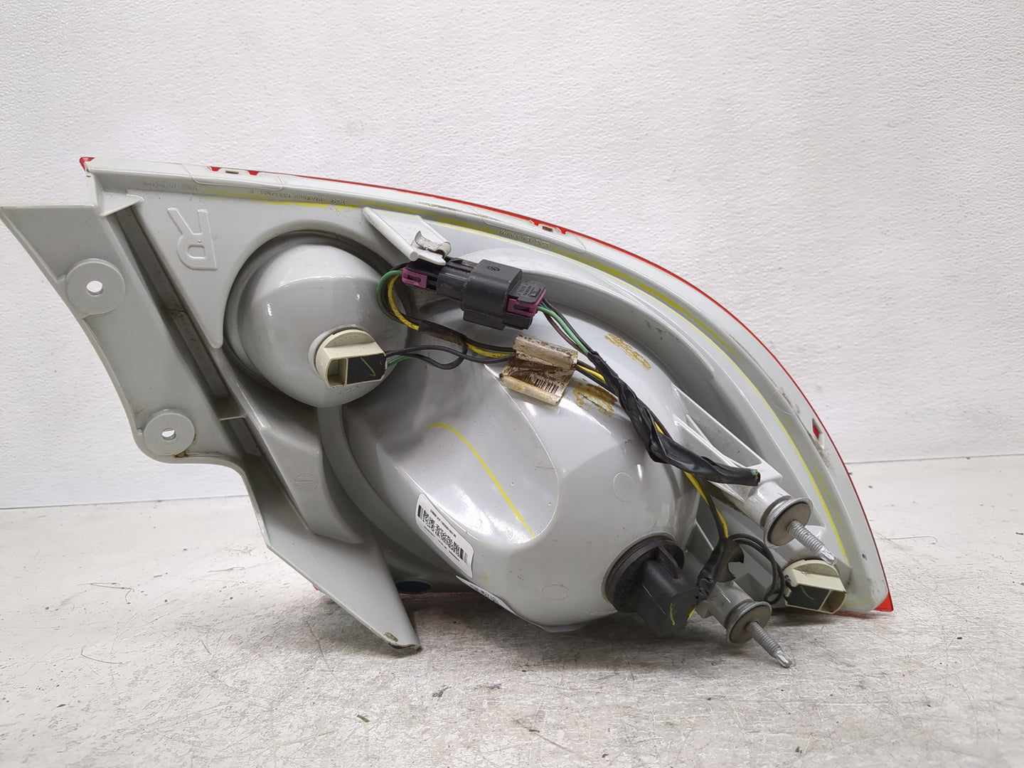2005-2010 Chevrolet Cobalt Tail Light Assembly Passenger Right OEM Fits Fits 2005 2006 2007 2008 2009 2010 OEM Used Auto Par