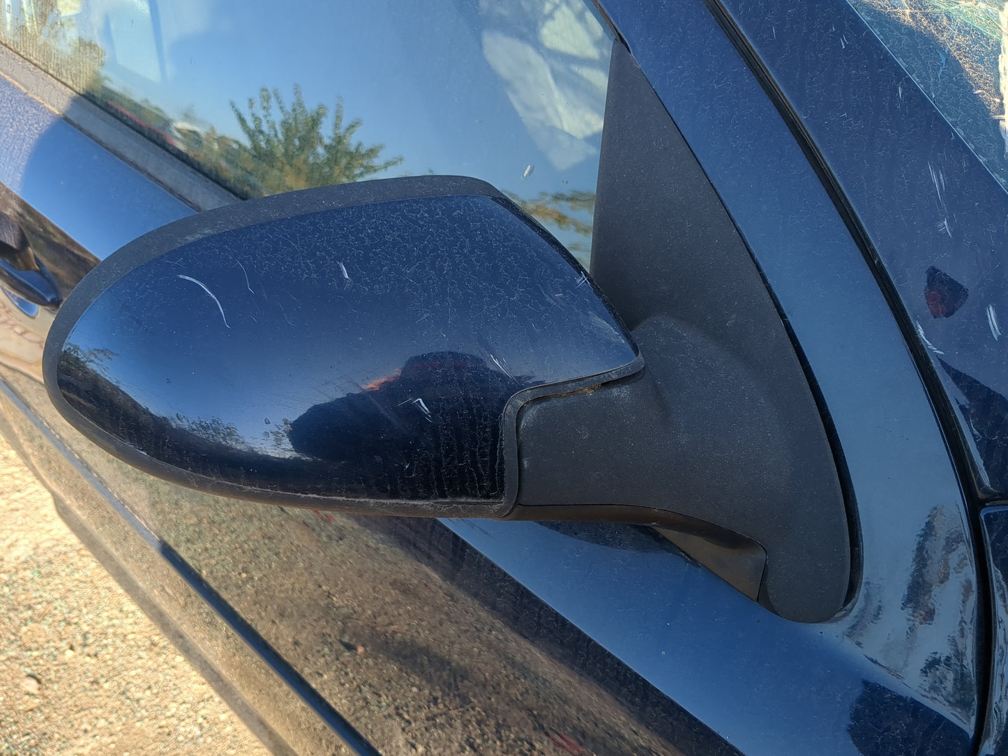 2005-2010 Chevrolet Cobalt Passenger Side View Mirror - Right Door Mirror OEM Used - Oemusedautoparts1.com
