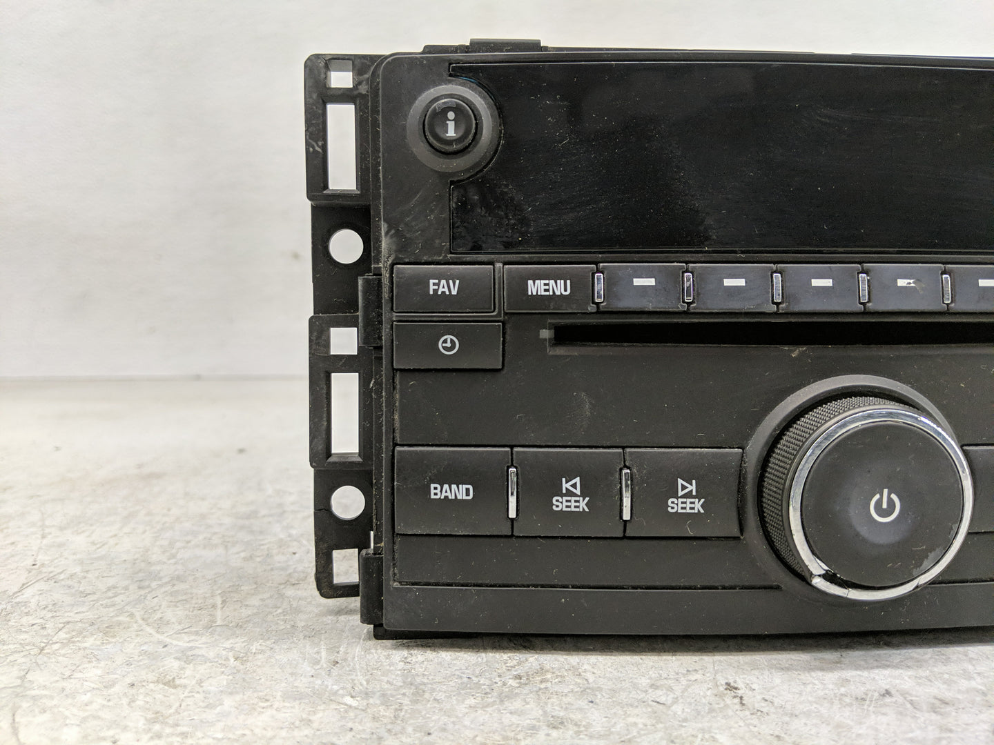 2009-2010 Chevrolet Cobalt Radio AM FM Cd Player Receiver Replacement P/N:25834576 Fits Fits 2009 2010 OEM Used Auto Parts -