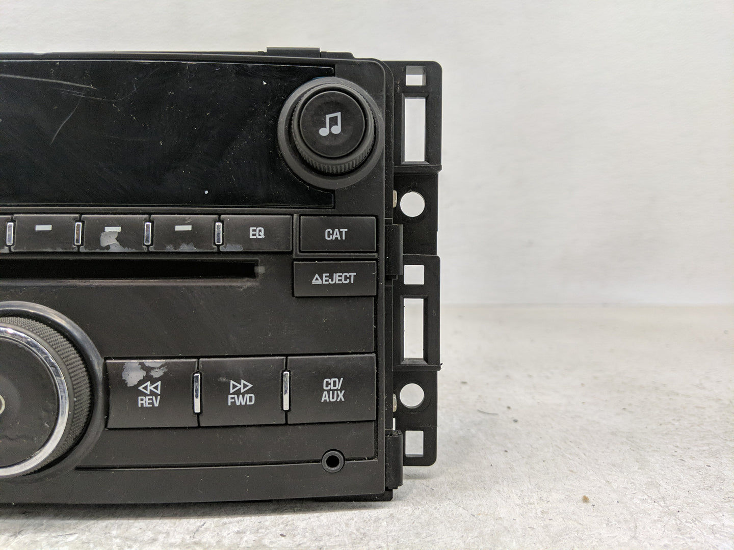2009-2010 Chevrolet Cobalt Radio AM FM Cd Player Receiver Replacement P/N:25834576 Fits Fits 2009 2010 OEM Used Auto Parts -
