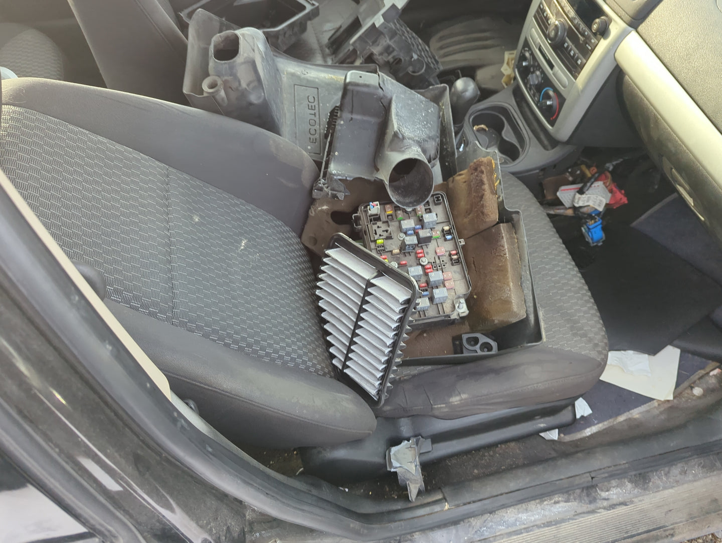 2010-2010 Chevrolet Cobalt Passenger Front Seat Oem 1265610 - Oemusedautoparts1.com