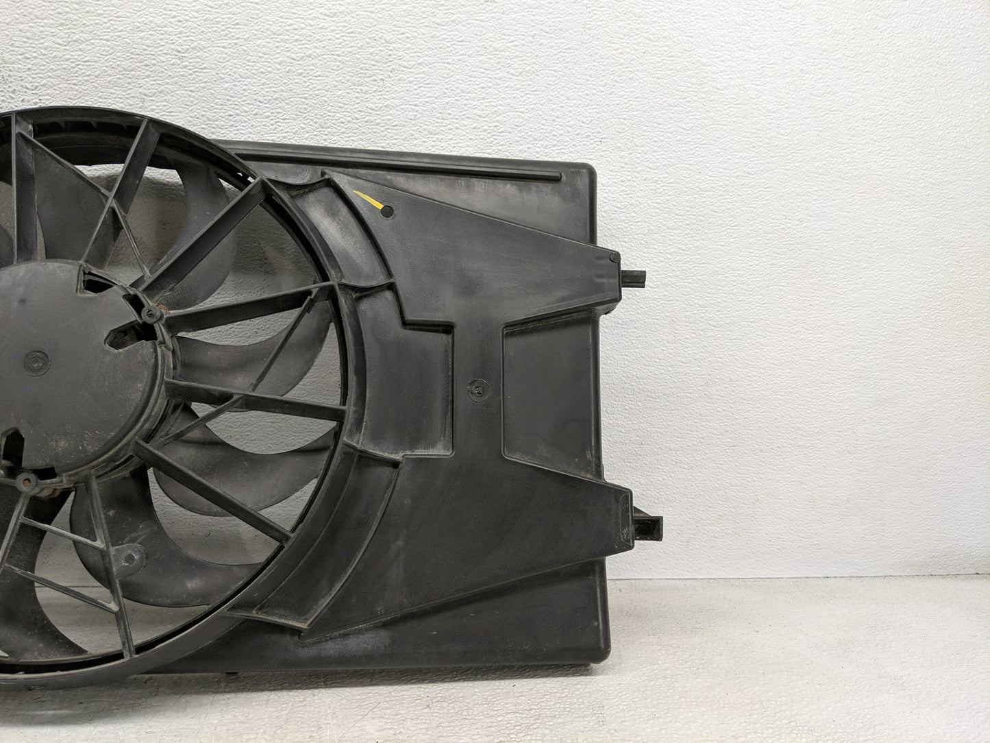 2005-2010 Chevrolet Cobalt Electric Radiator Cooling Fan Motor Assembly P/N:6002XH0047-05 Fits Fits 2005 2006 2007 2008 2009