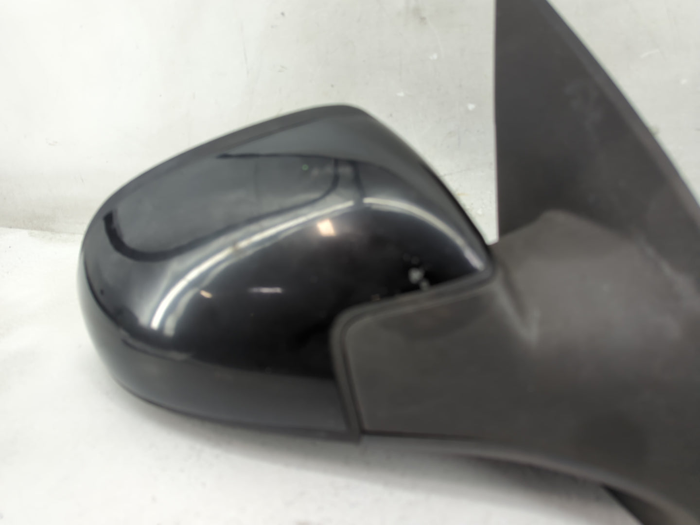 2005-2010 Chevrolet Cobalt Passenger Side View Mirror - Right Door Mirror OEM Used - Oemusedautoparts1.com