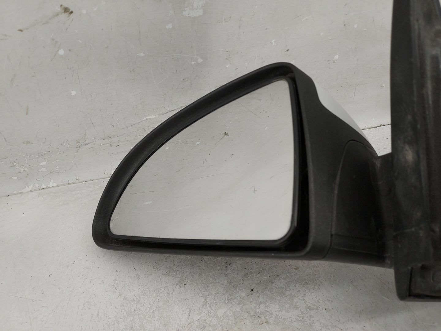 2005-2010 Chevrolet Cobalt Driver Side View Mirror - Left Door Mirror OEM Used - Oemusedautoparts1.com