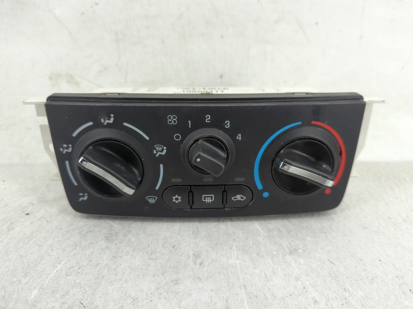 2005-2010 Chevrolet Cobalt Climate Control Module Temperature AC/Heater Replacement P/N:15890411 Fits OEM Used Auto Parts - 