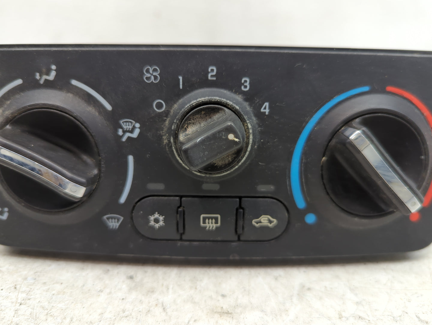 2005-2010 Chevrolet Cobalt Climate Control Module Temperature AC/Heater Replacement P/N:15890411 Fits OEM Used Auto Parts - 