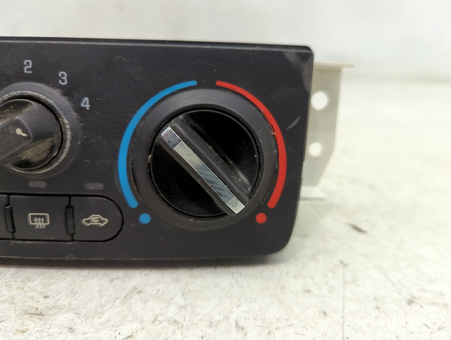 2005-2010 Chevrolet Cobalt Climate Control Module Temperature AC/Heater Replacement P/N:15890411 Fits OEM Used Auto Parts - 