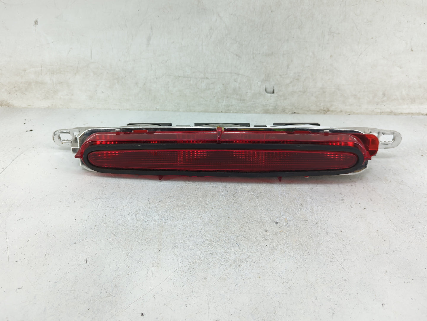 2010 Chevrolet Cobalt Third Brake Light Tail Light P/N:16532415 Fits OEM Used Auto Parts - Oemusedautoparts1.com