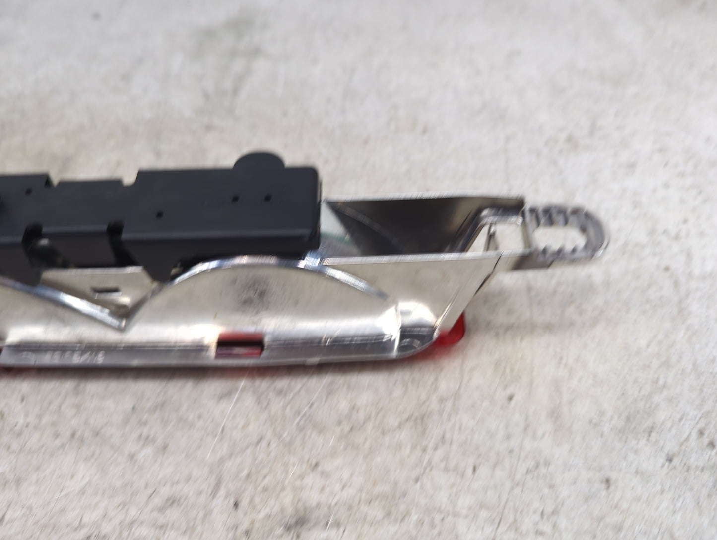 2010 Chevrolet Cobalt Third Brake Light Tail Light P/N:16632416-3 Fits OEM Used Auto Parts - Oemusedautoparts1.com
