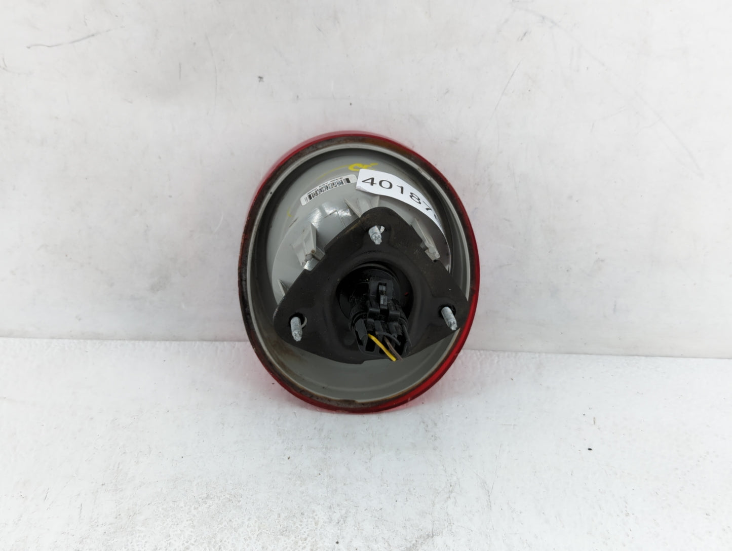 2005-2010 Chevrolet Cobalt Tail Light Assembly Driver Left OEM P/N:15797855 16532531 Fits Fits 2005 2006 2007 2008 2009 2010