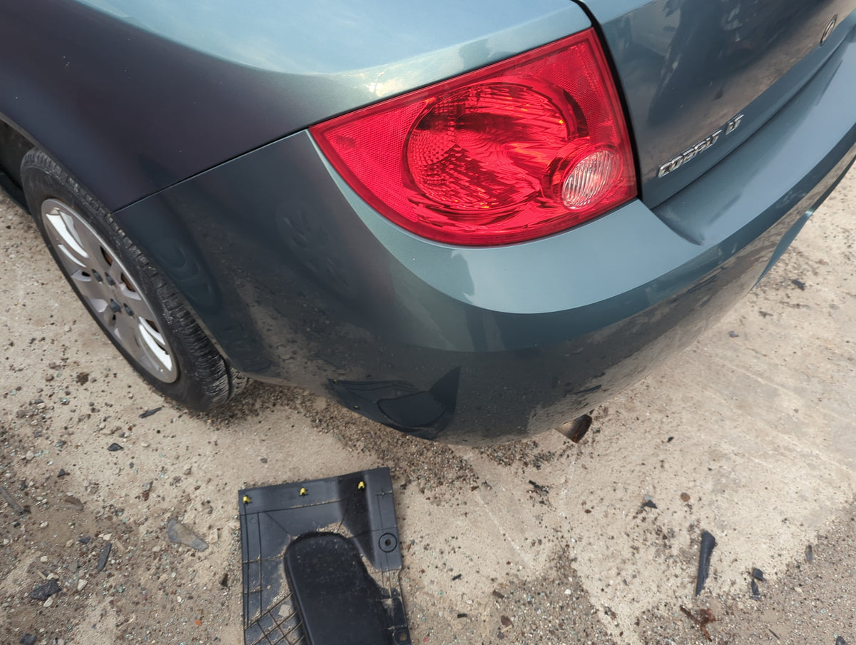 2005-2010 Chevrolet Cobalt Rear Bumper Assembly Oem 5011178 - Oemusedautoparts1.com