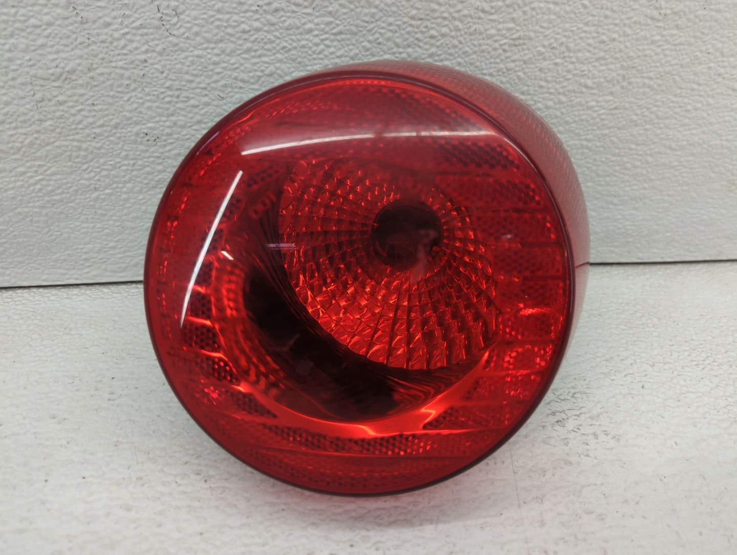 2005-2010 Chevrolet Cobalt Tail Light Assembly Passenger Right OEM Fits Fits 2005 2006 2007 2008 2009 2010 OEM Used Auto Par