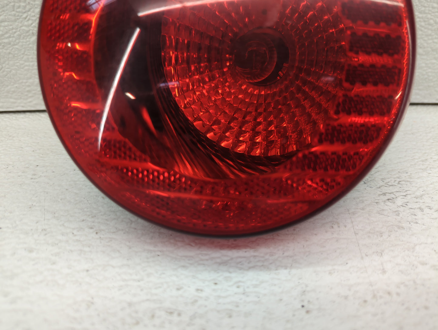 2005-2010 Chevrolet Cobalt Tail Light Assembly Passenger Right OEM Fits Fits 2005 2006 2007 2008 2009 2010 OEM Used Auto Par