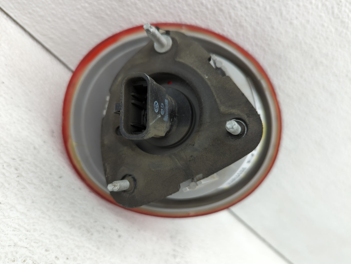 2005-2010 Chevrolet Cobalt Tail Light Assembly Passenger Right OEM Fits Fits 2005 2006 2007 2008 2009 2010 OEM Used Auto Par