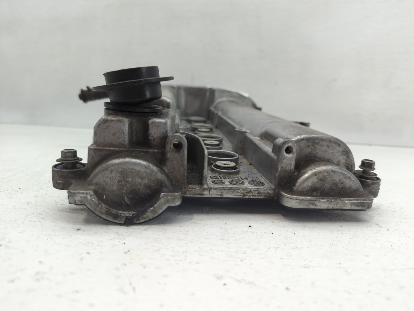 2010 Chevrolet Cobalt Valve Cover - Oemusedautoparts1.com