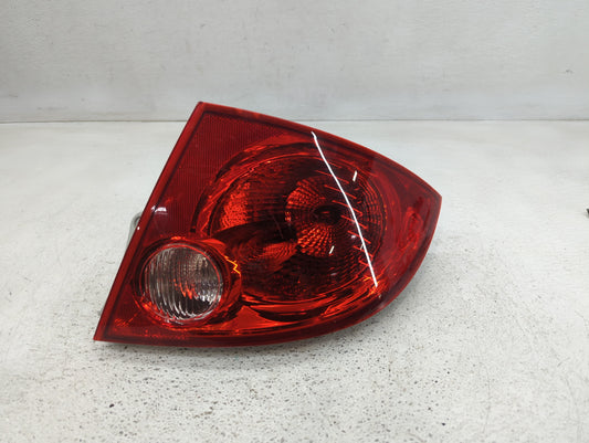 2005-2010 Chevrolet Cobalt Tail Light Assembly Passenger Right OEM P/N:090824135938 20868642 Fits OEM Used Auto Parts - Oemu