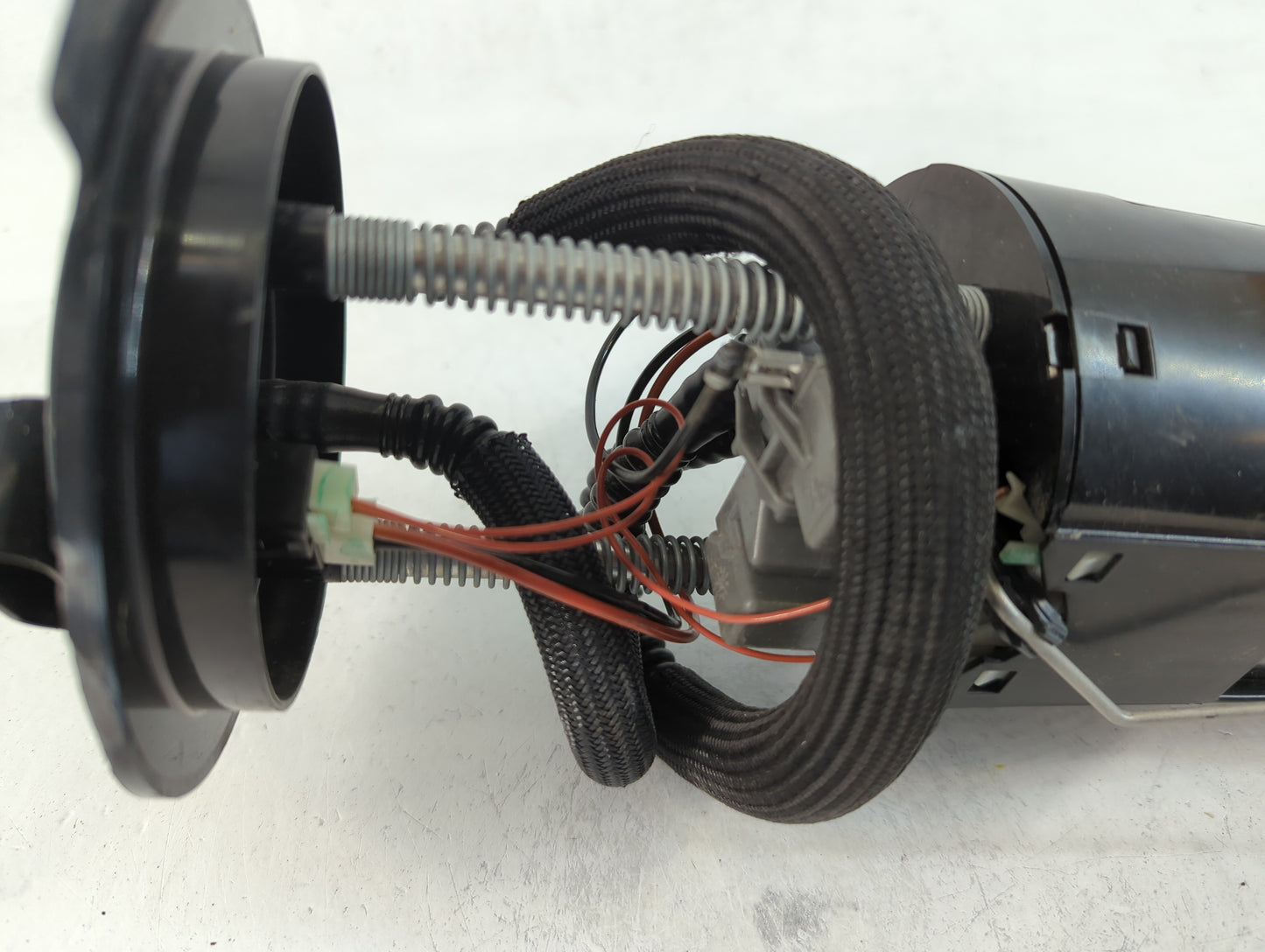 2008-2010 Chevrolet Cobalt Electrical Gas Fuel Pump Assembly - Oemusedautoparts1.com