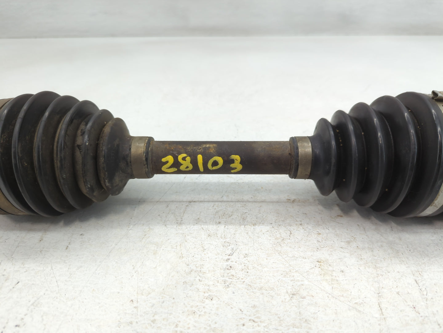 2005-2010 Chevrolet Cobalt Axle Shaft Front Driver Cv C/v - Oemusedautoparts1.com