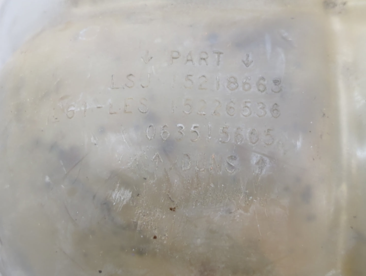 2005 Chevrolet Cobalt Radiator Coolant Overflow Expansion Tank Bottle - Oemusedautoparts1.com