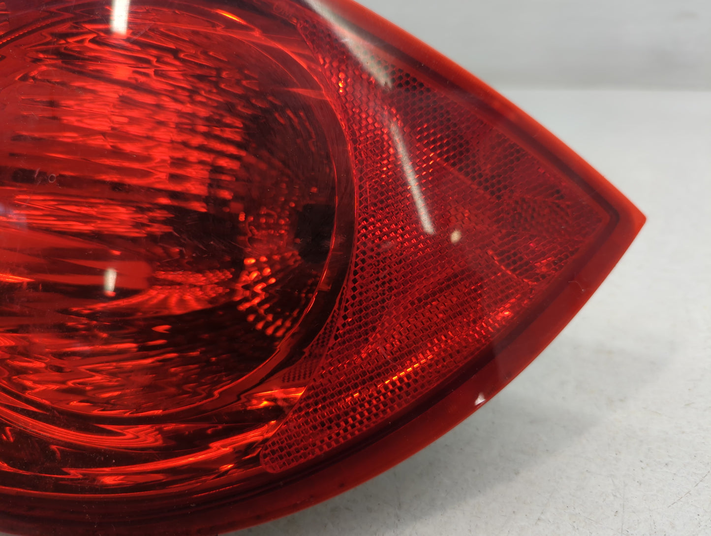 2005-2010 Chevrolet Cobalt Tail Light Assembly Passenger Right OEM P/N:20868642 Fits Fits 2005 2006 2007 2008 2009 2010 OEM 