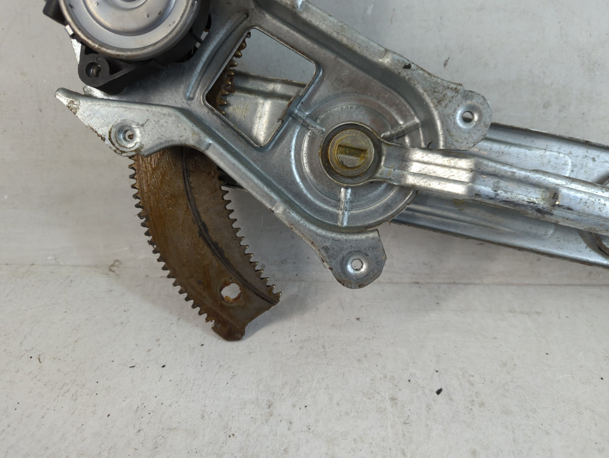 2005-2010 Chevrolet Cobalt Used Window Regulator Passenger Front 791423 - Oemusedautoparts1.com