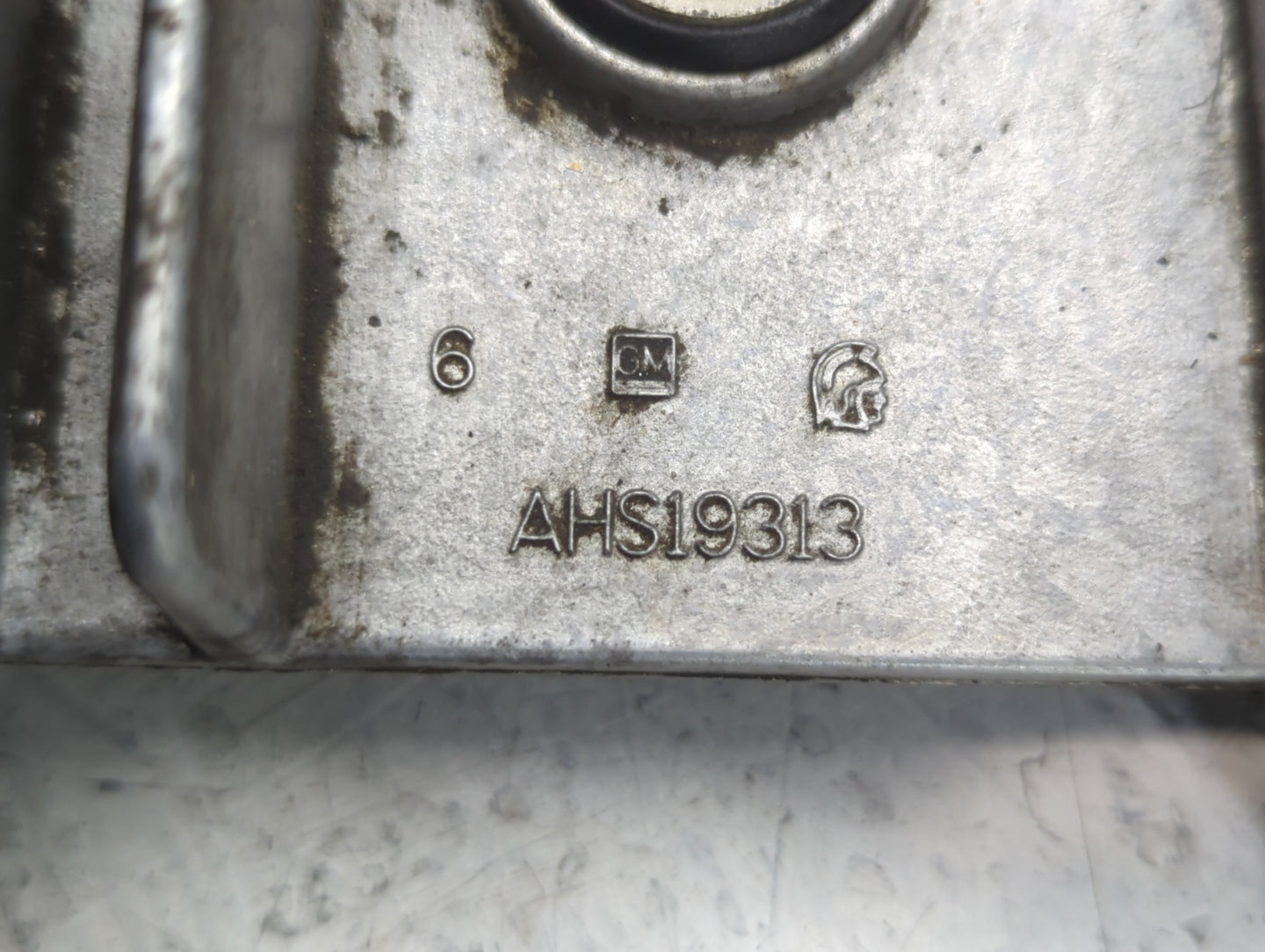 2010 Chevrolet Cobalt Driver Left Cylinder Head Valve Cover Fits OEM Used Auto Parts - Oemusedautoparts1.com