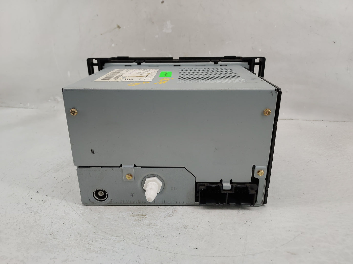 2009-2010 Chevrolet Cobalt Radio AM FM Cd Player Receiver Replacement P/N:28213786 20835360 Fits Fits 2009 2010 OEM Used Aut