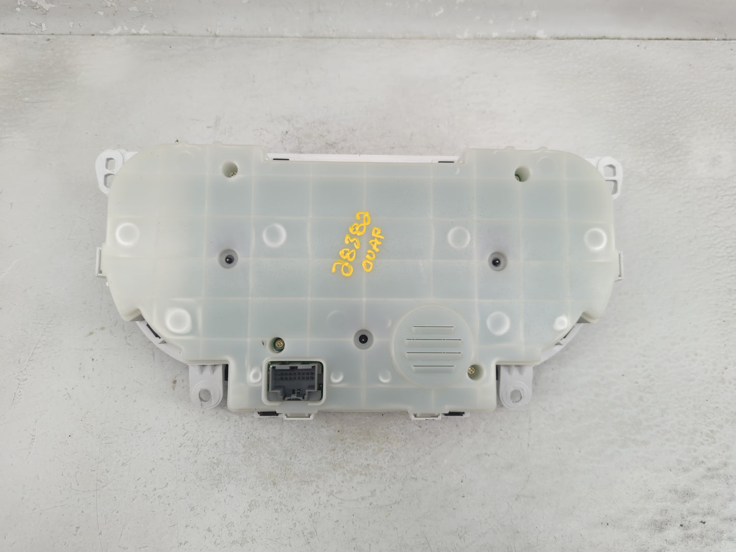 2008-2010 Chevrolet Cobalt Instrument Cluster Speedometer Gauges P/N:15908167 Miles:142K Fits Fits 2008 2009 2010 OEM Used A