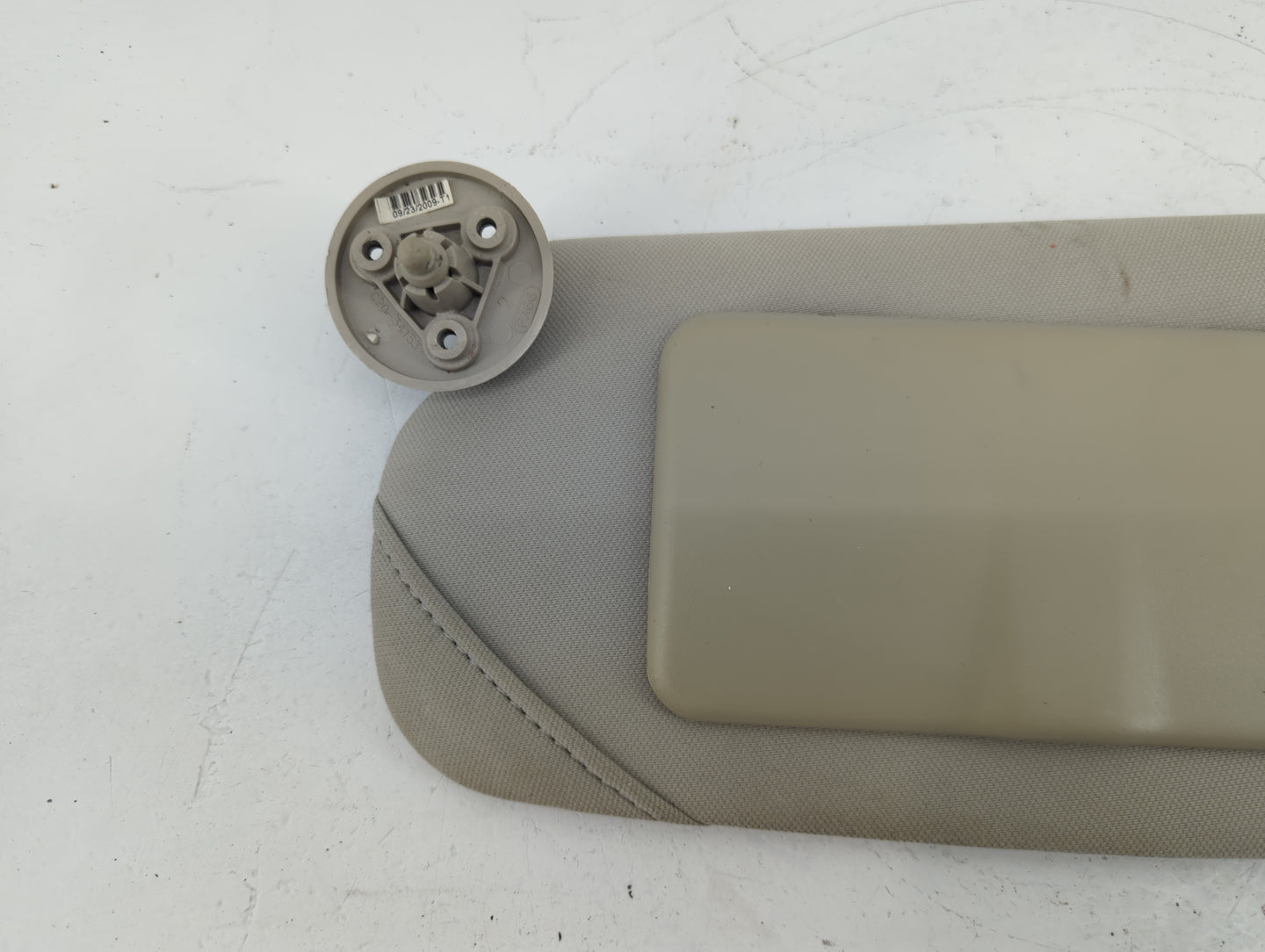 2005-2010 Chevrolet Cobalt Sun Visor Shade Replacement Driver Left Mirror Fits Fits 2005 2006 2007 2008 2009 2010 OEM Used A