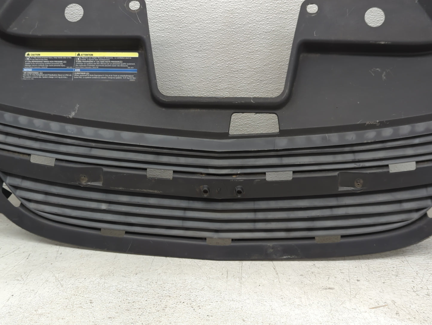 2005-2010 Chevrolet Cobalt Front Grille Bumper Not Included 894696 - Oemusedautoparts1.com