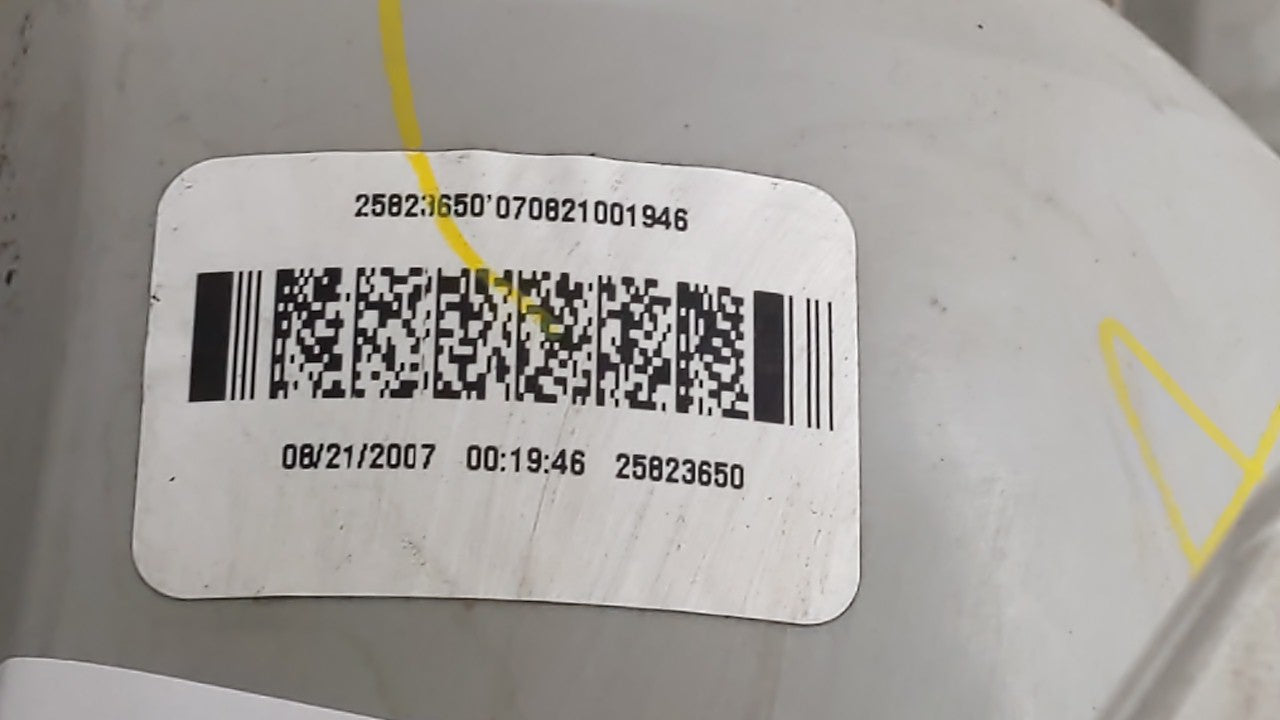 2010 Chevrolet Cobalt Tail Light Assembly Passenger Right OEM P/N:20868642 25823650 Fits Fits 2005 2006 2007 2008 2009 OEM U