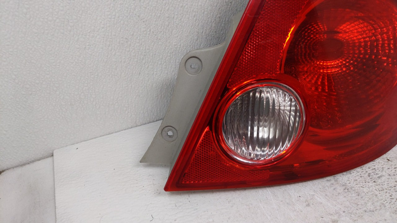 2010 Chevrolet Cobalt Tail Light Assembly Passenger Right OEM P/N:20868642 25823650 Fits Fits 2005 2006 2007 2008 2009 OEM U