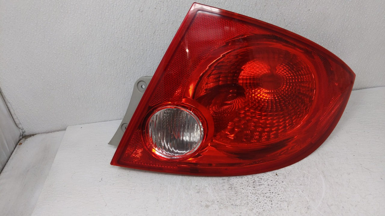 2010 Chevrolet Cobalt Tail Light Assembly Passenger Right OEM P/N:20868642 25823650 Fits Fits 2005 2006 2007 2008 2009 OEM U