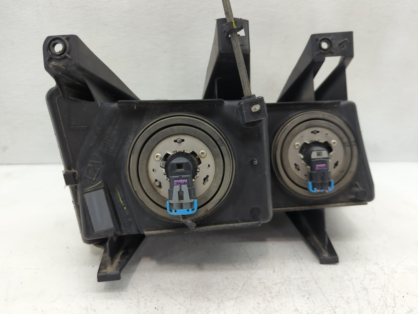 2004-2012 Chevrolet Colorado Driver Left Oem Head Light Headlight Lamp - Oemusedautoparts1.com