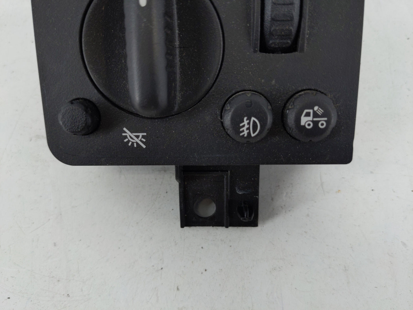 2010 Chevrolet Colorado Headlight Head Light Switch Lamp Control Hg5342 - Oemusedautoparts1.com